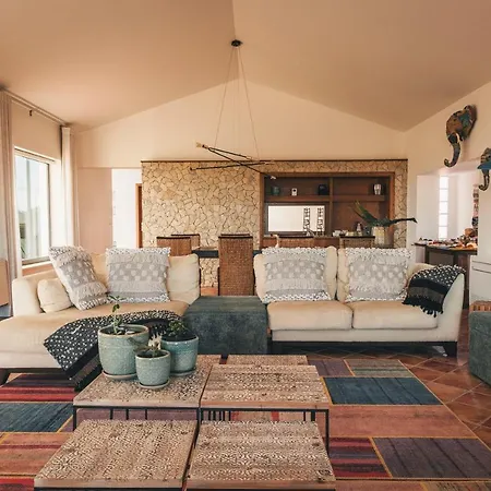 Vale Pisco Nyaraló Bombarral