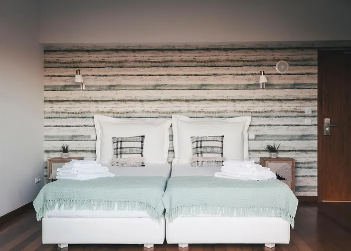 Vale Pisco בומברל