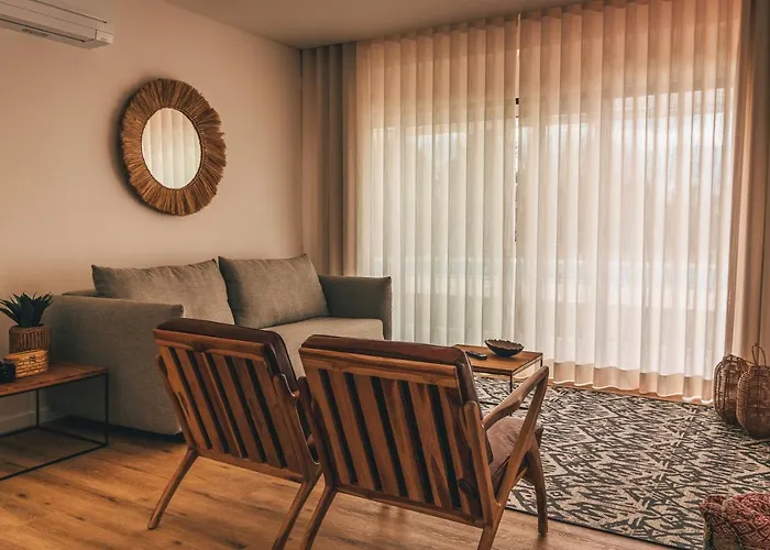 Vale Pisco בומברל